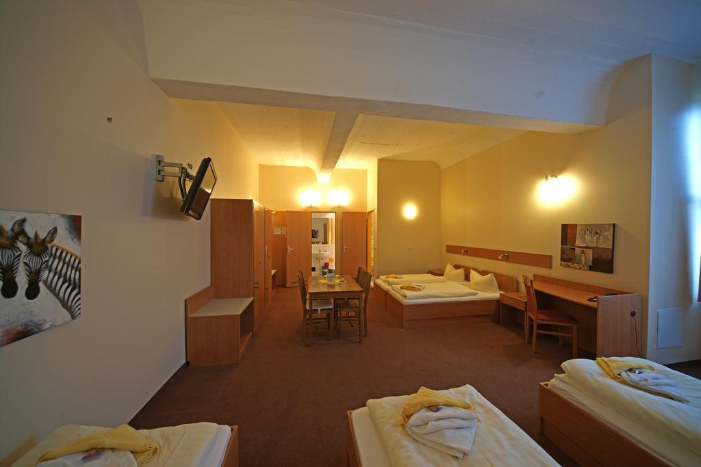 Siegfriedshof Hotel Berlin Phòng bức ảnh